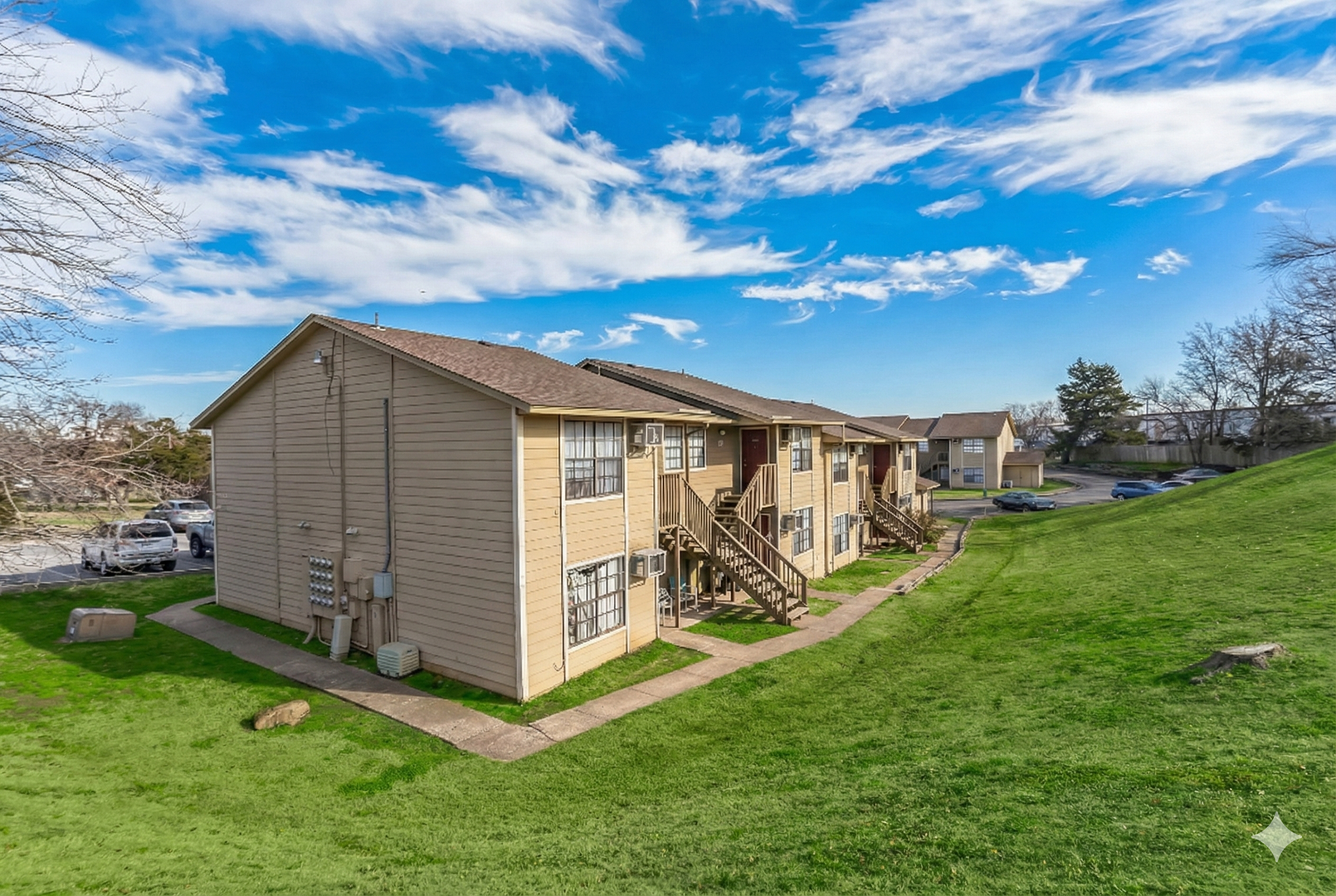 Sand Springs Apartment: 3301 S 113th Avenue West