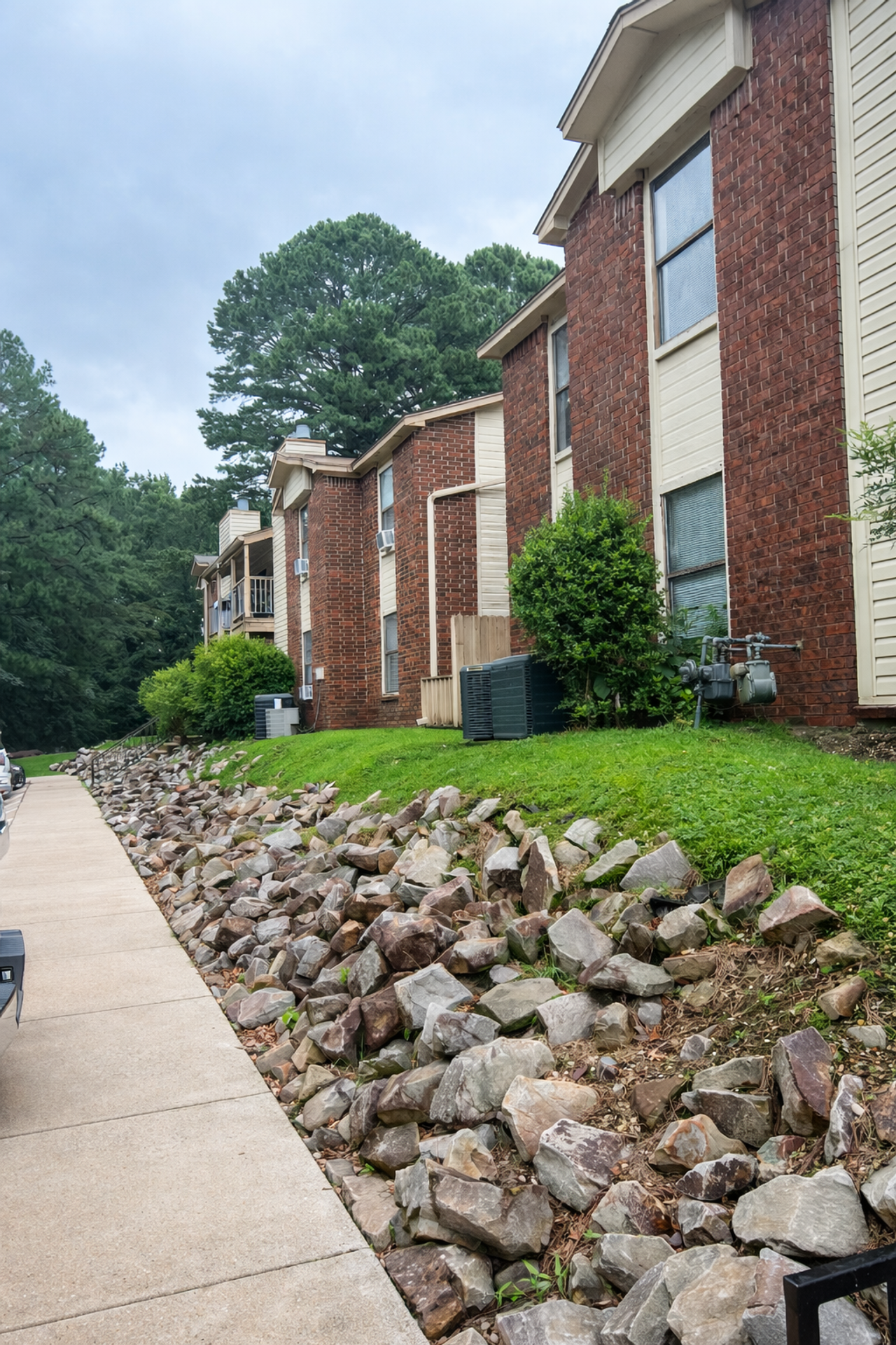 Hot Springs Apartment: 410 Oakwood Avenue