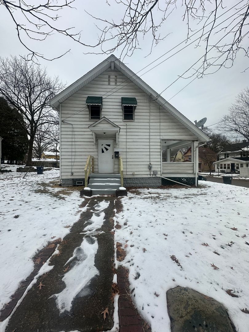 Akron House: 1114 Diagonal Road