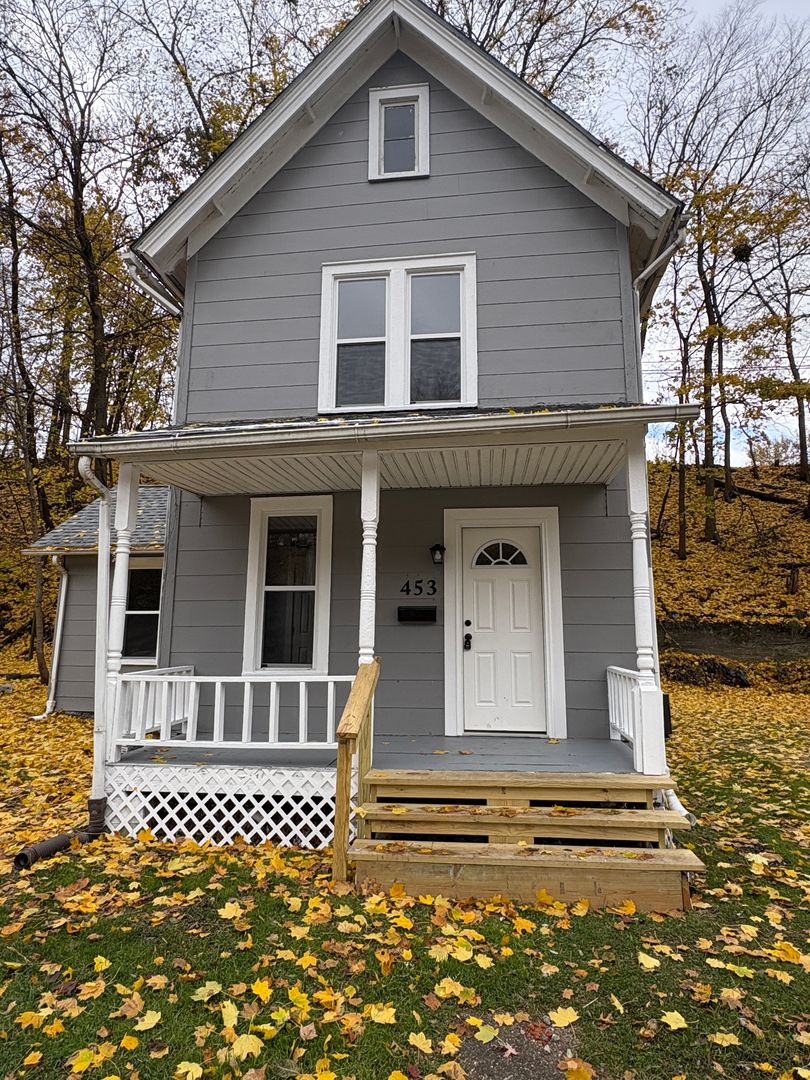 Massillon House: 453 Tremont Avenue Southeast