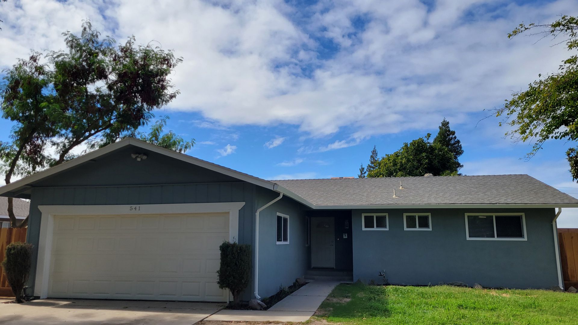 Modesto House: 541 Arrowhead Court