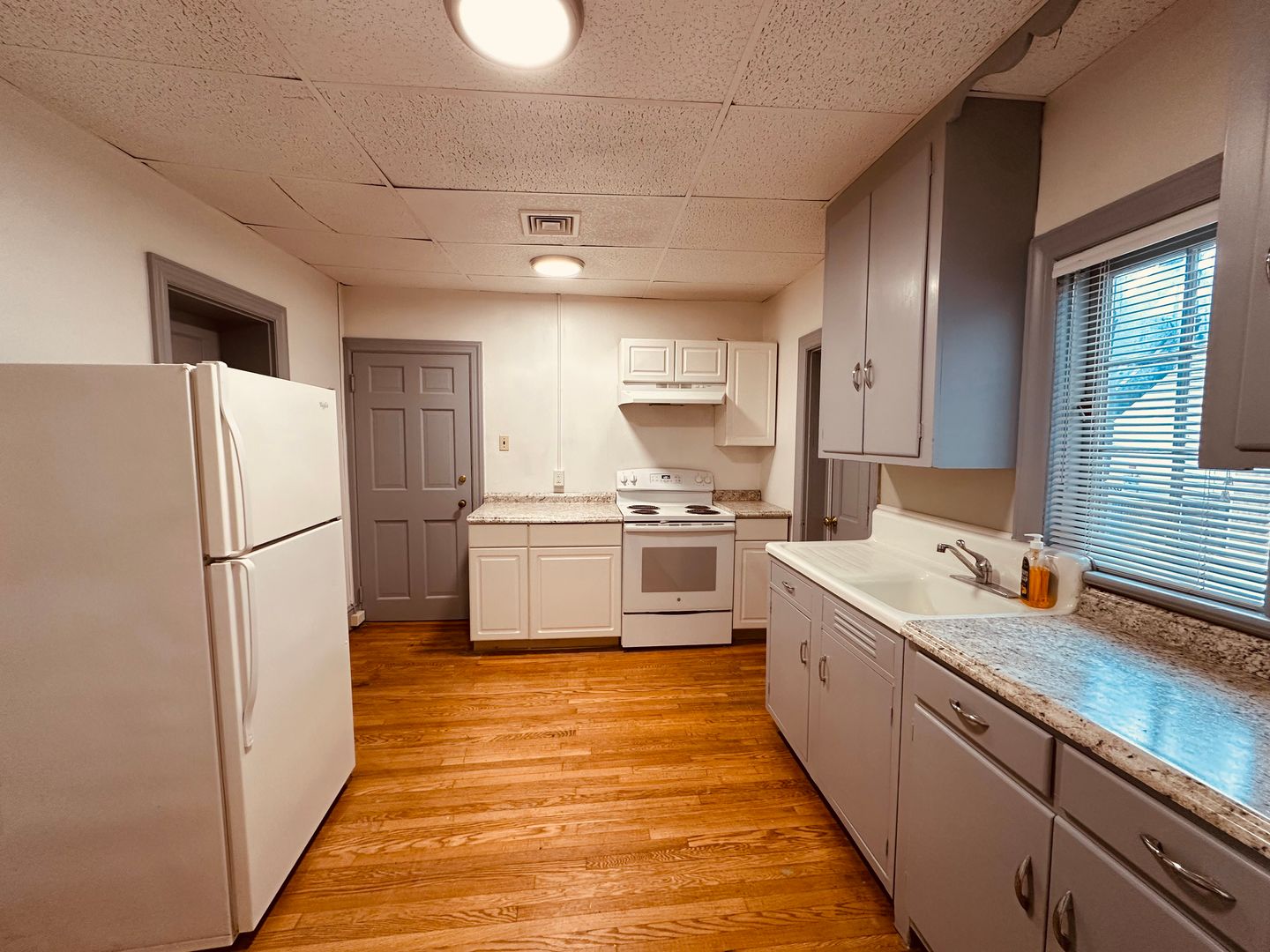 York Apartment: 102 E King Street