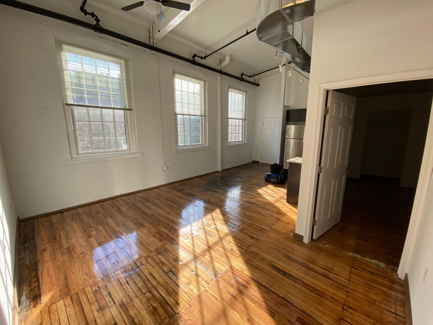 York Apartment: 231 W College Ave