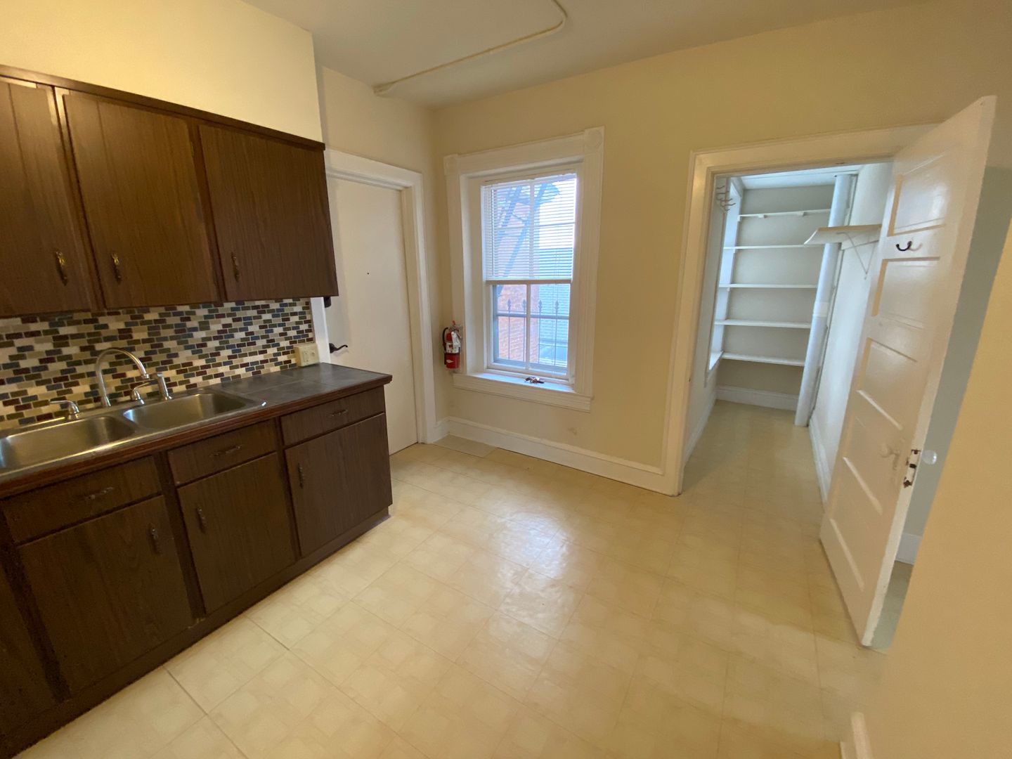 Spring Grove Apartment: 86 S Main St