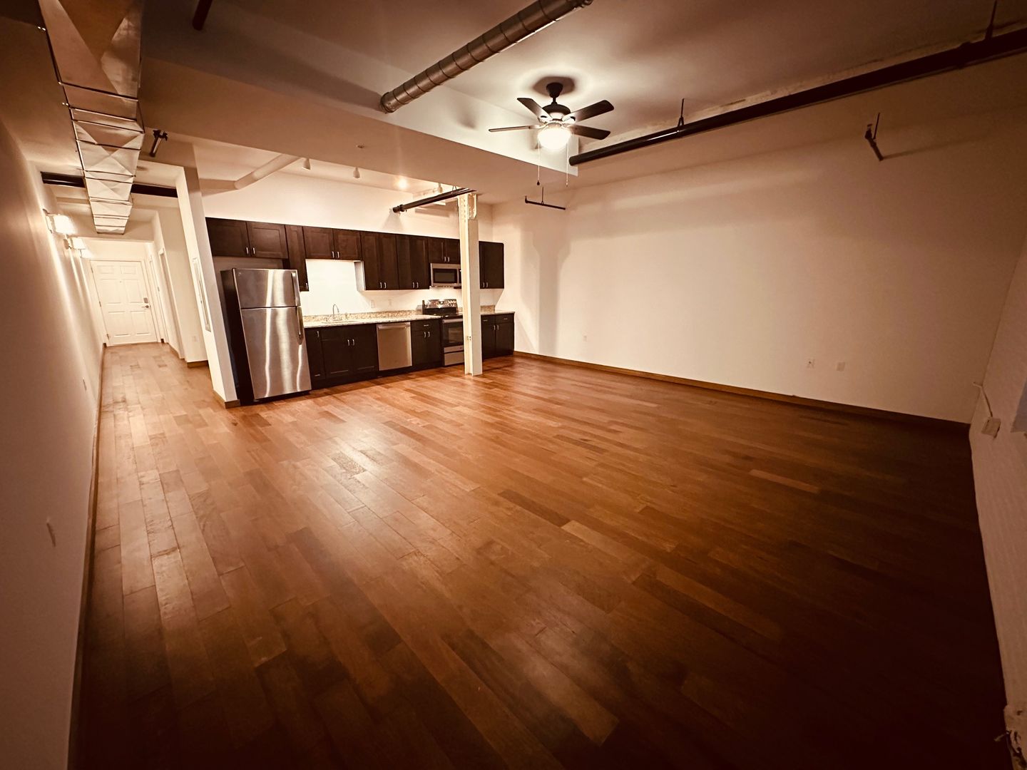 York Apartment: 231 W College Ave