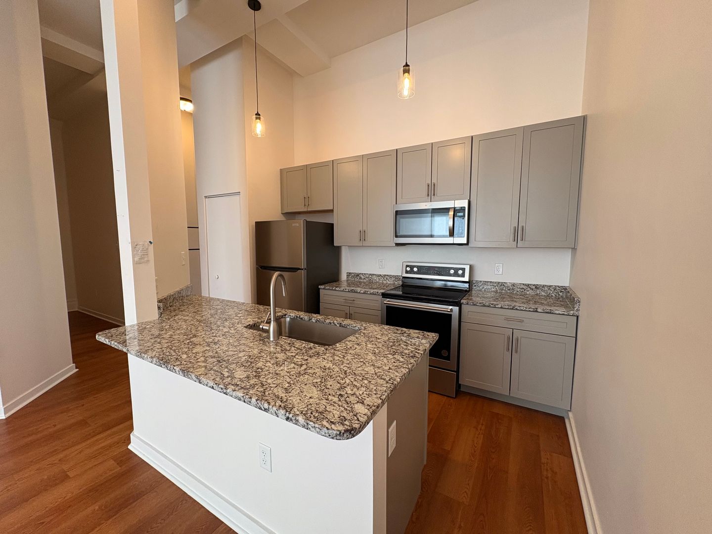 York Apartment: 1 E King Street