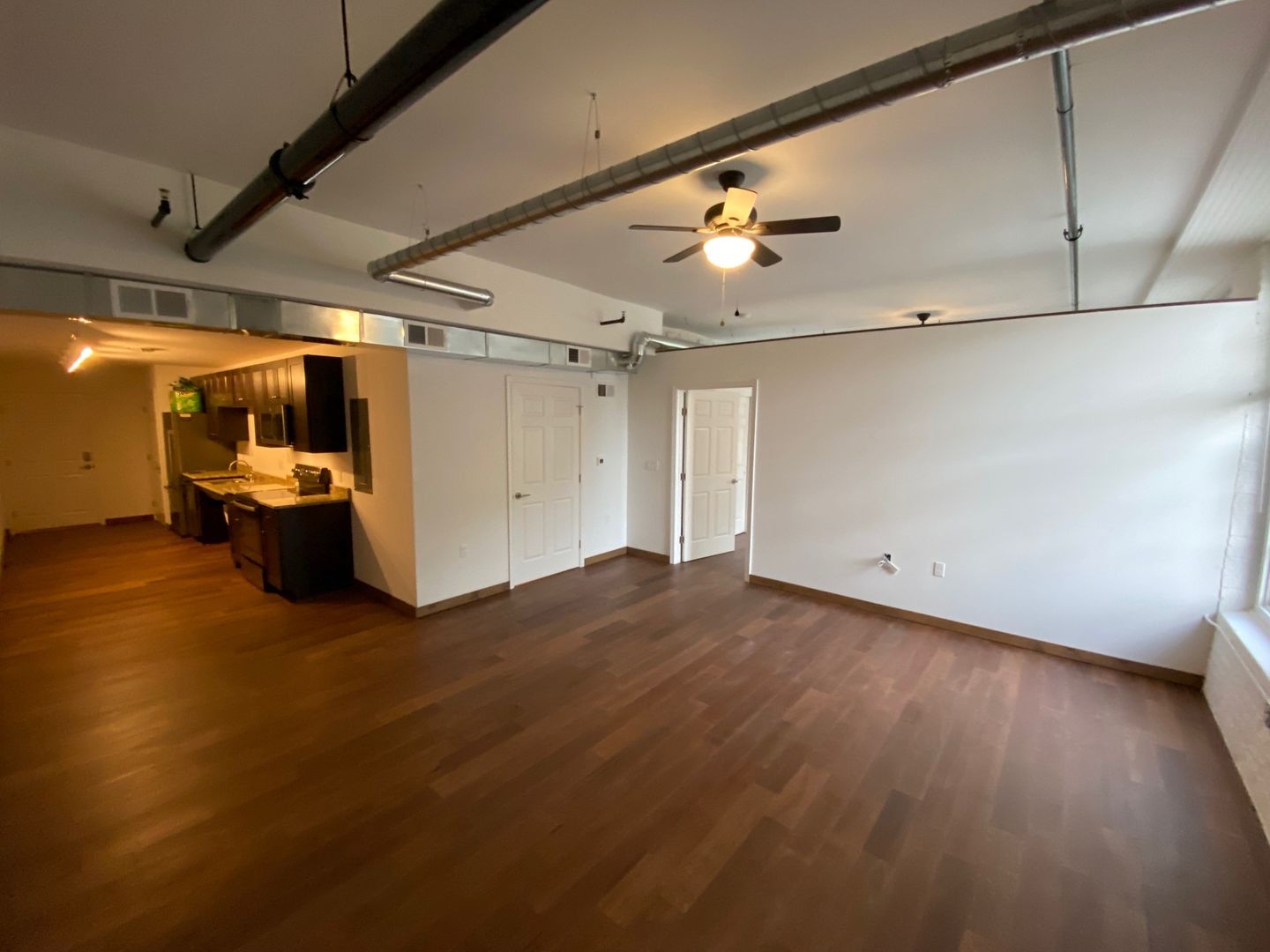 York Apartment: 231 W College Ave