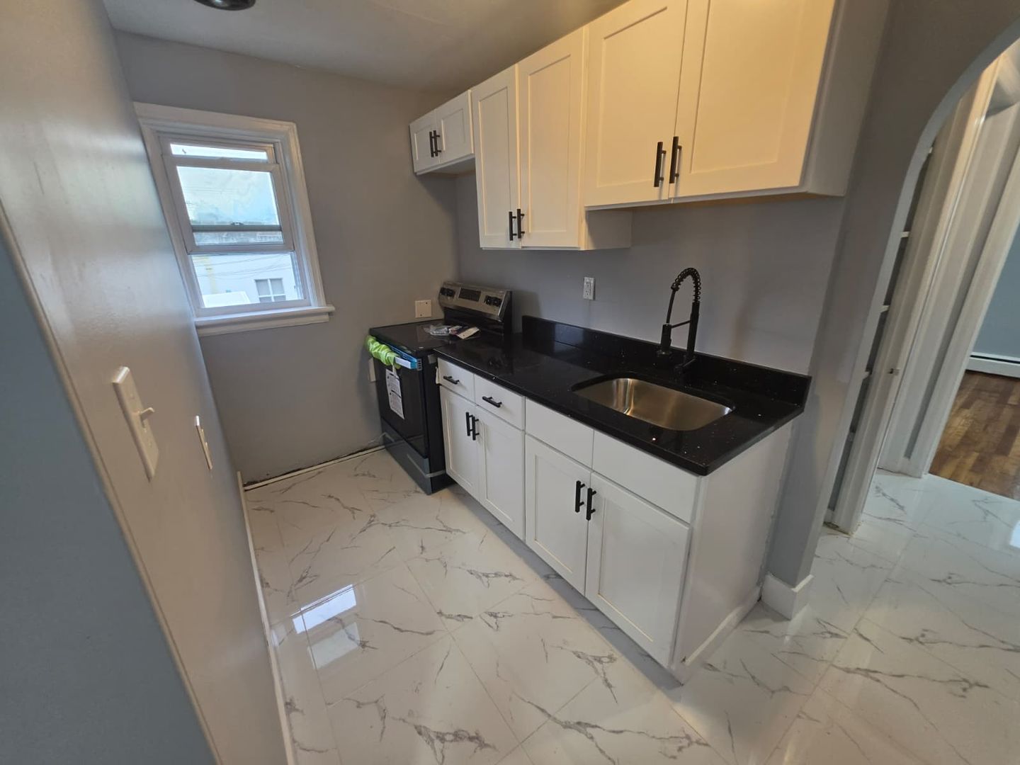 Milford Apartment: 26 Golden Hill St