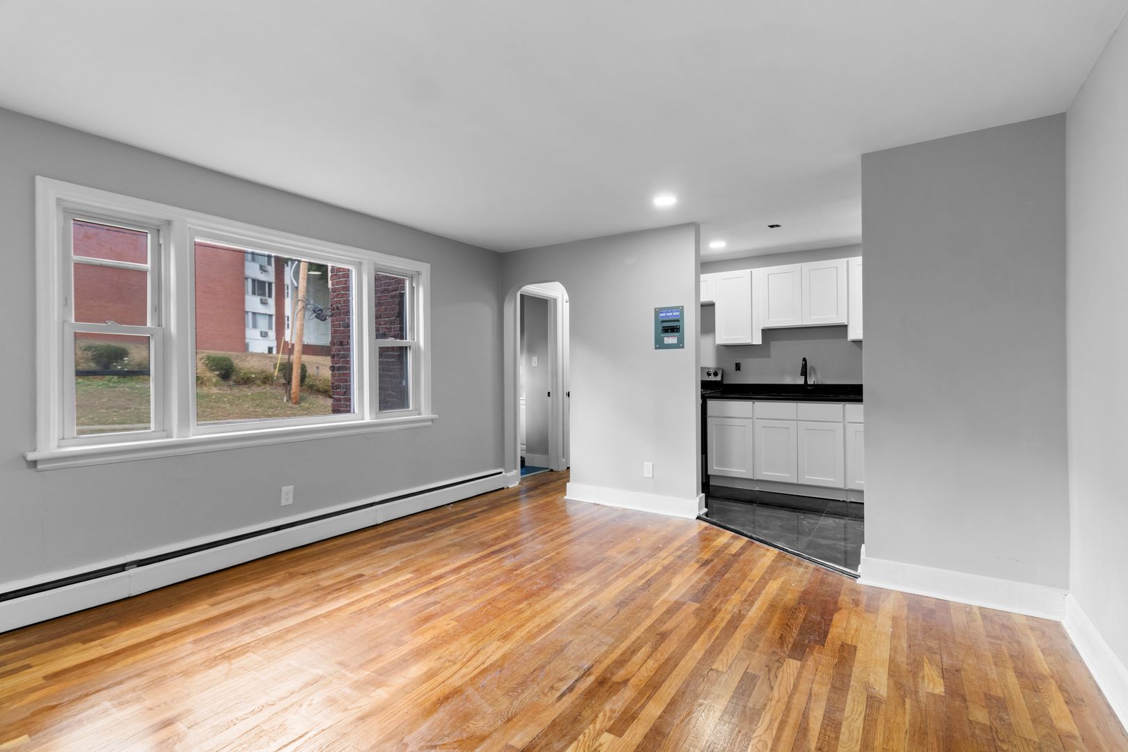 Milford Apartment: 26 Golden hill St