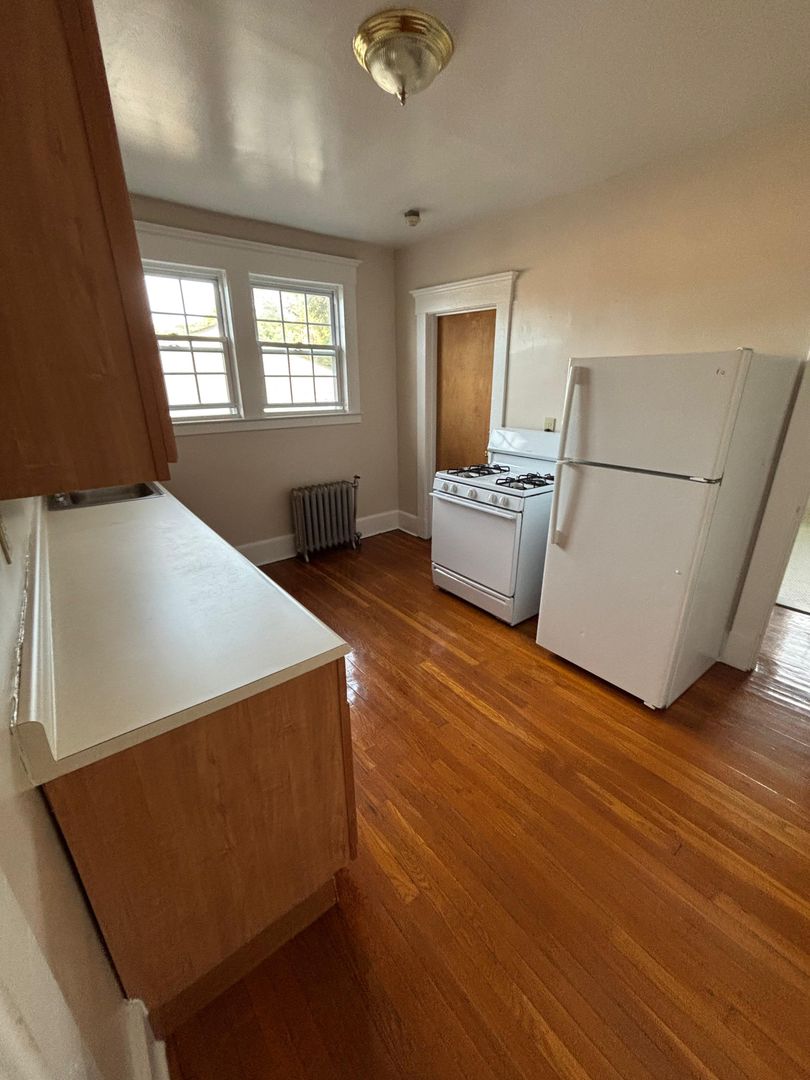 West Haven Apartment: 136 Elm St.