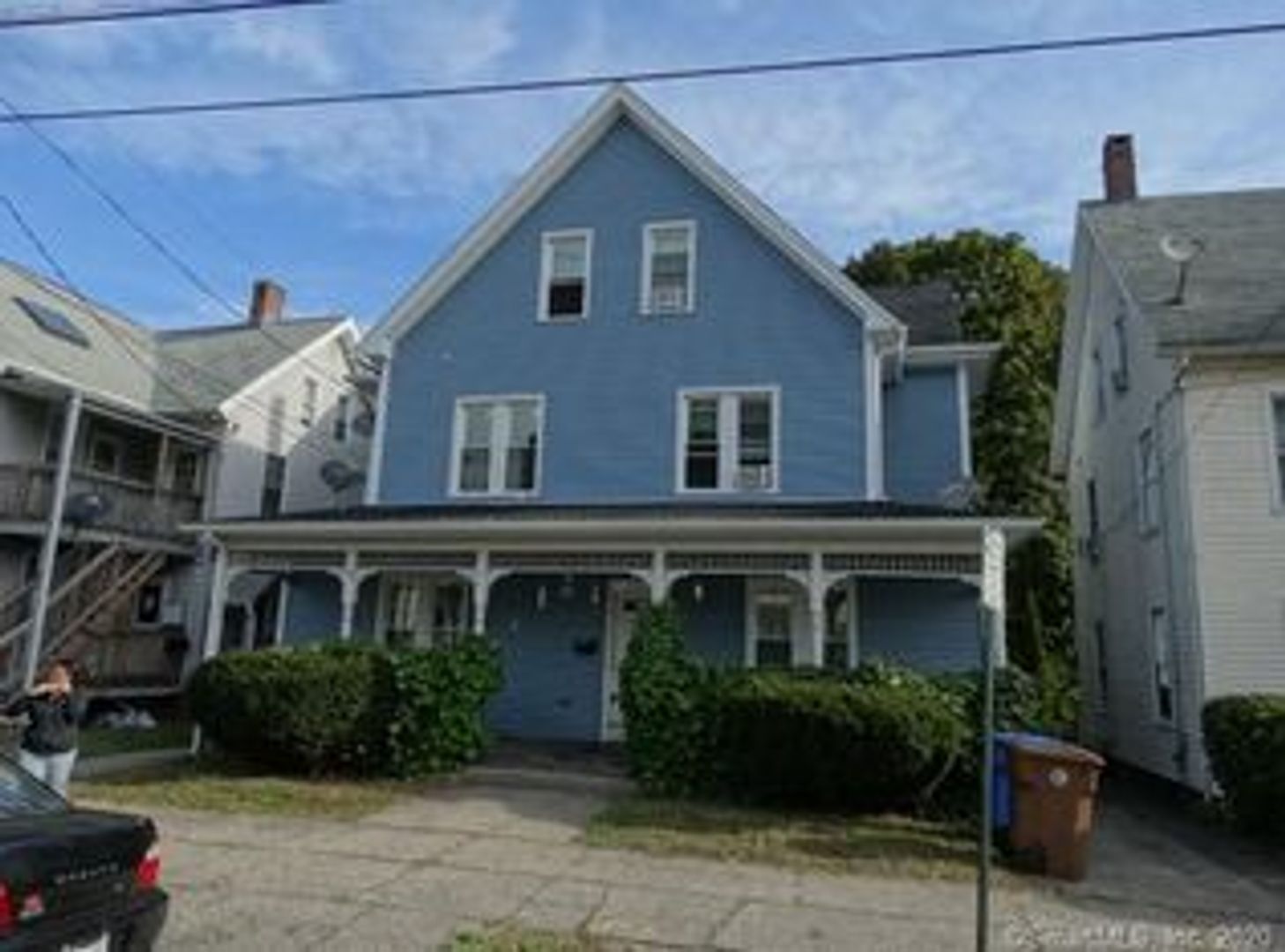 Shelton Apartment: 571-573 Howe Ave