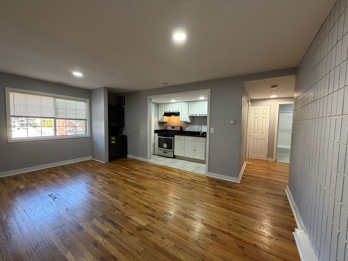 new haven Apartment: 76 sherman ave