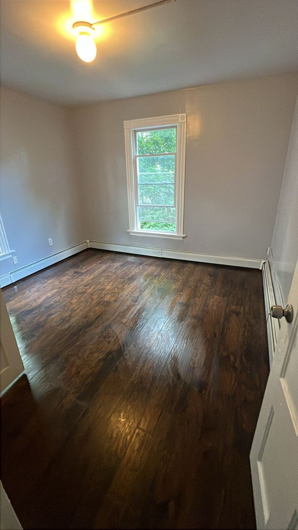 New haven Apartment: 745 George St