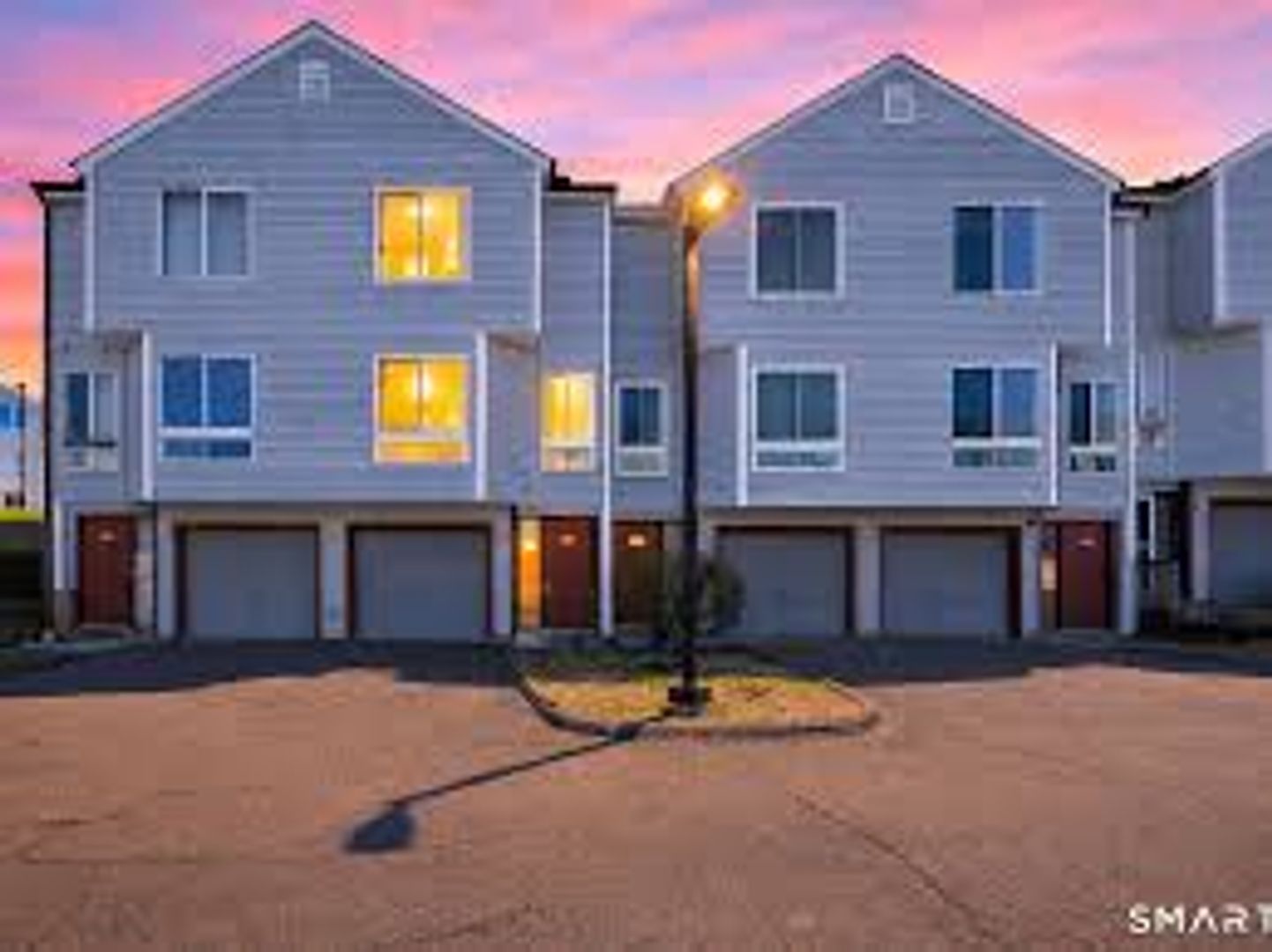 New Haven House: 1423 Quinnipiac Ave  - 702