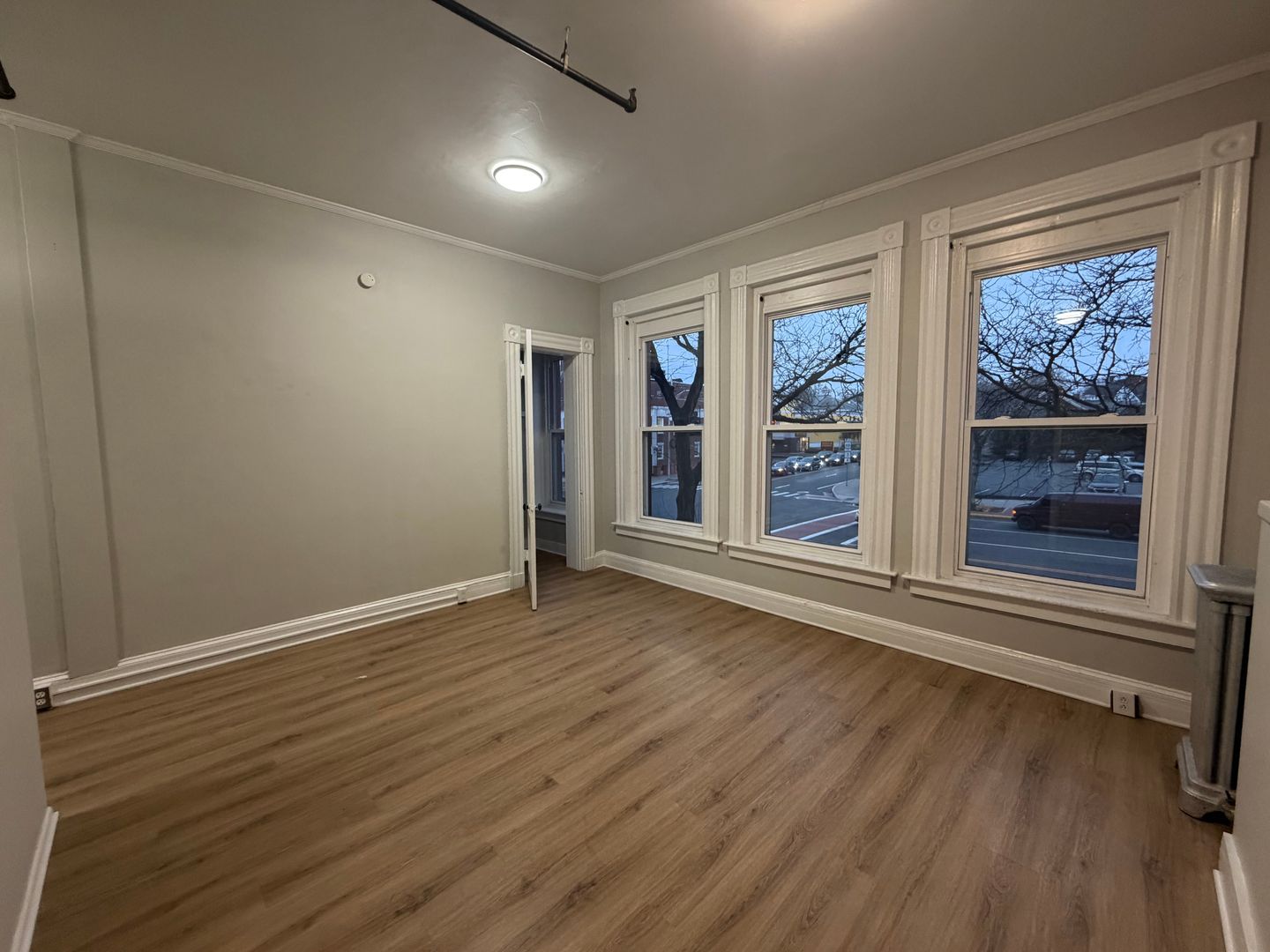 middletown Apartment: 460 main street