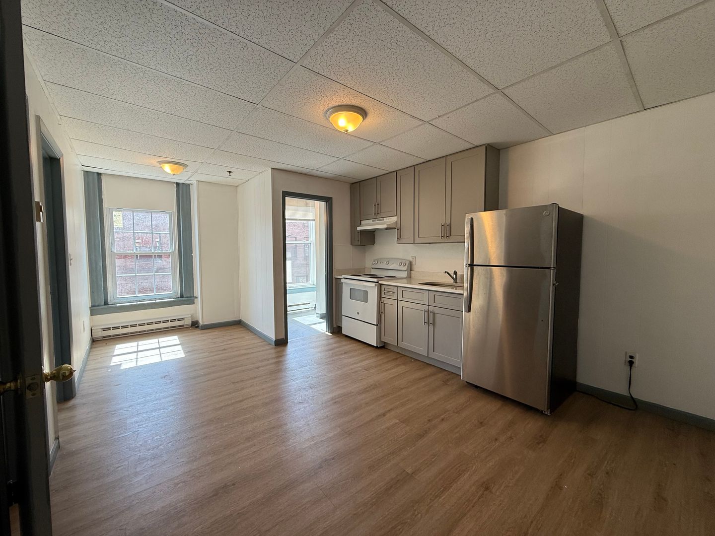 middletown Apartment: 460 main street