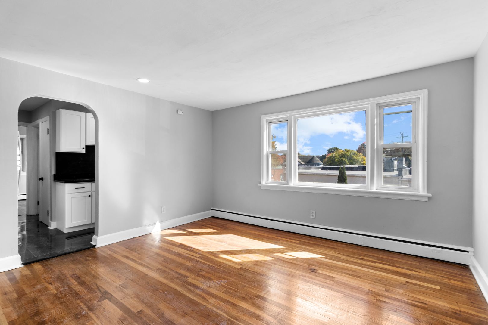 Milford Apartment: 26 Golden Hill St