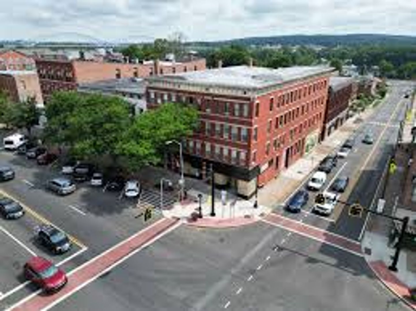 middletown Apartment: 460 main street