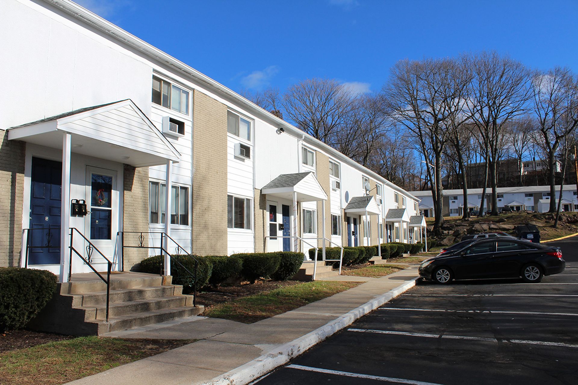 New Haven Apartment: 241 Quinnipiac Ave
