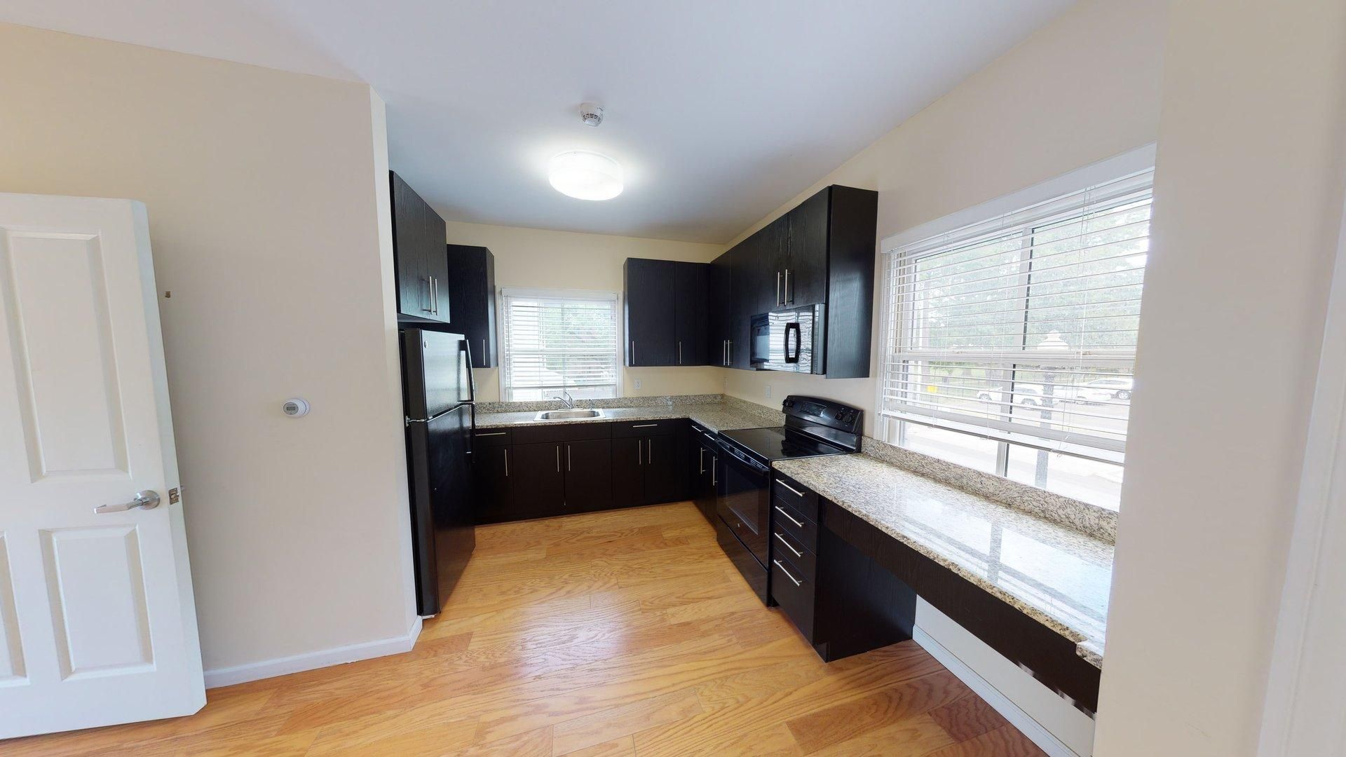 Bridgeport Apartment: 285 Golden Hill Street