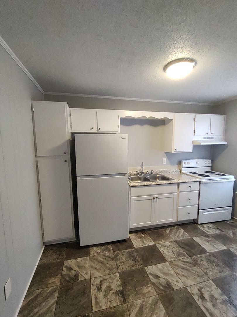 Winston Salem Apartment: 3610 Baden Rd