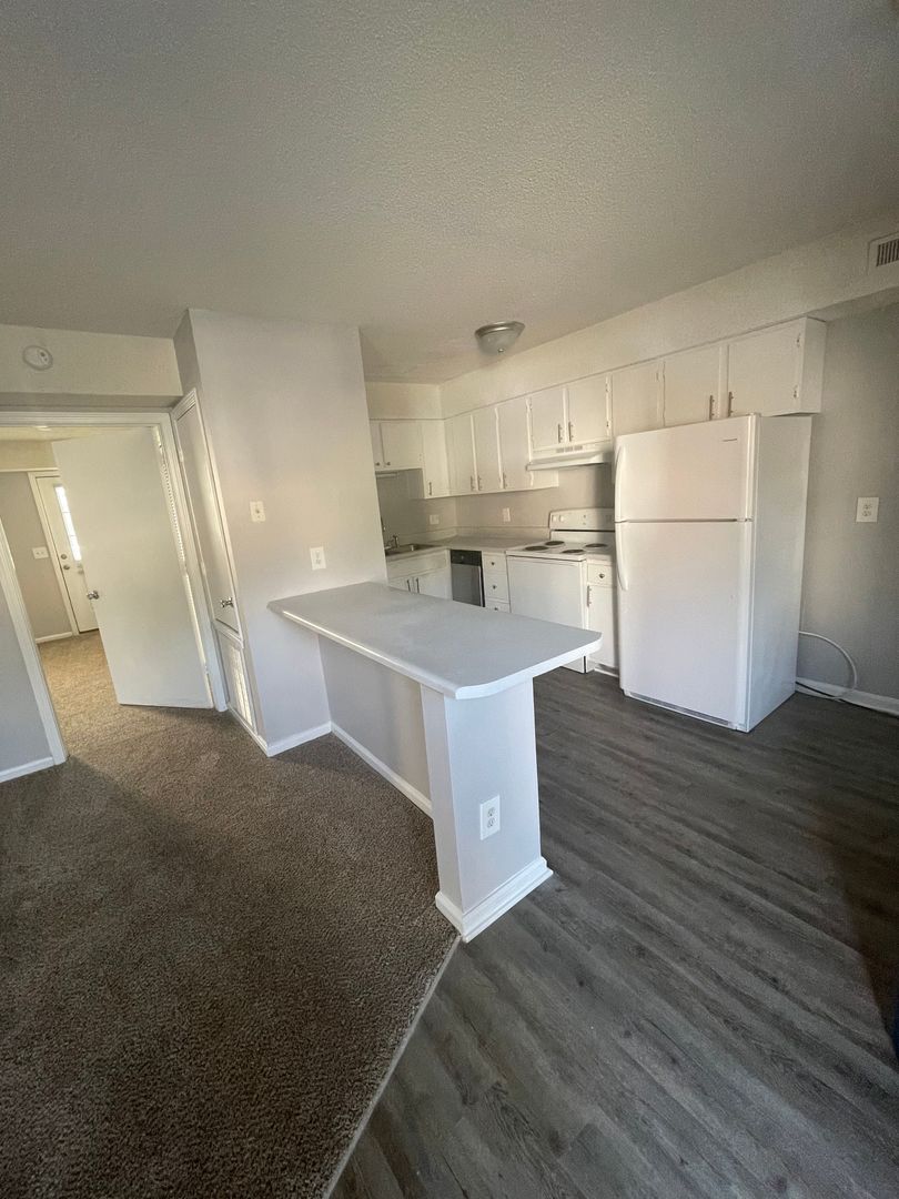 Wilmington Apartment: 1436 Harbour Dr Apt A