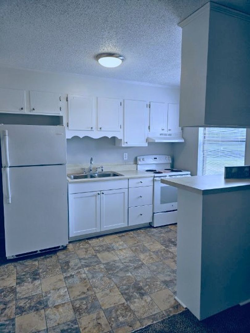 Winston Salem Apartment: 3610 Baden Rd