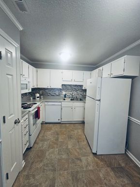 Receive an additional $1000 off on select units!!!! Hurry—limited supply available!