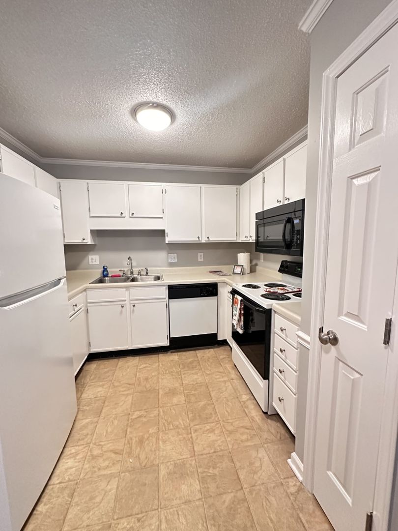 Lewisville Apartment: 1101 Brookway West Dr