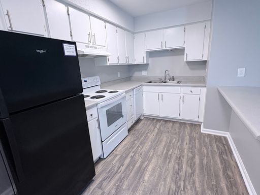 1 Bed 1 Bath Rental at 1372-C Harbour Dr, Wilmington, NC – photo 1