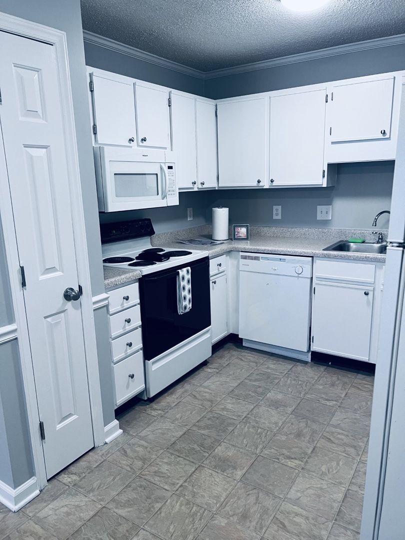 Lewisville Apartment: 1101 Brookway West Dr