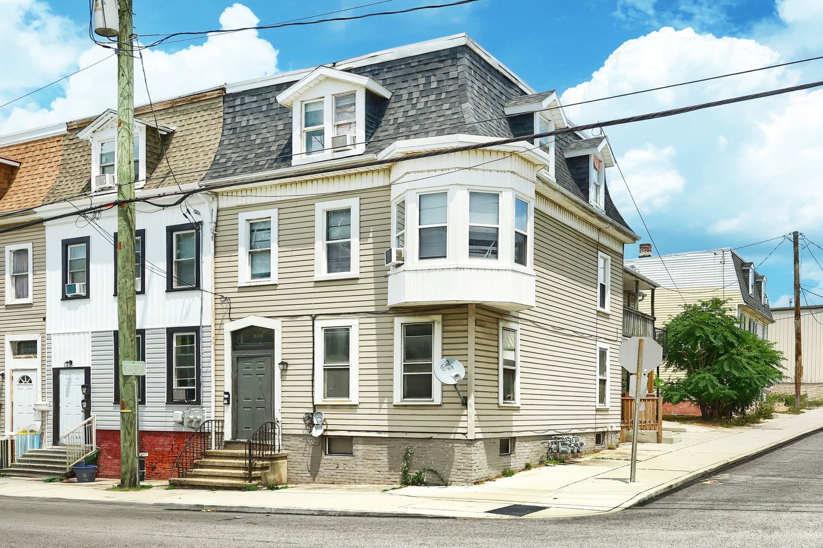 York Apartment: 301 N Queen Street