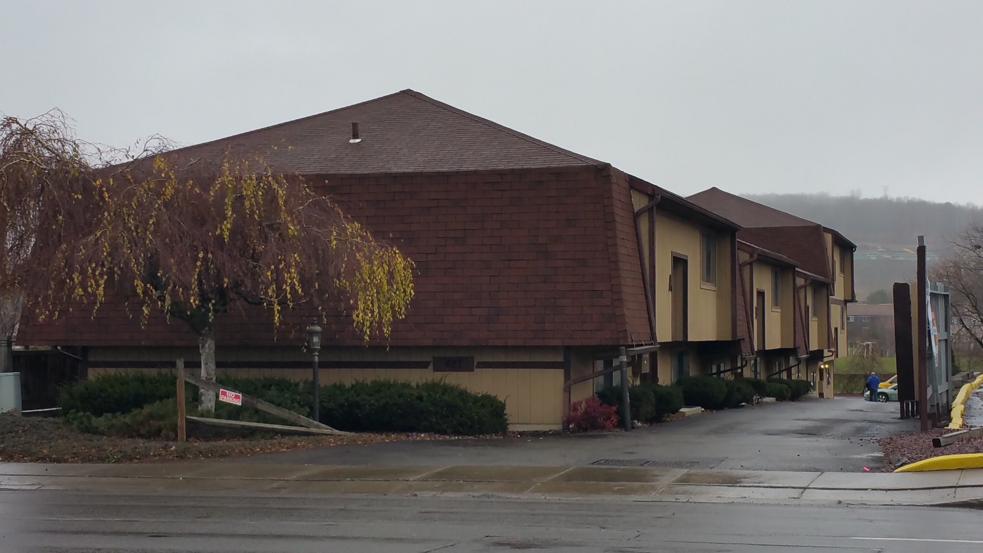 Endicott Apartment: 427 East Main St