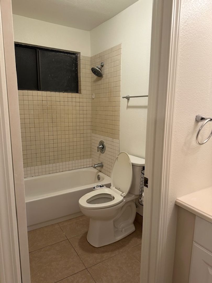 Kihei Apartment: 34 & 34A Luanaiki Place