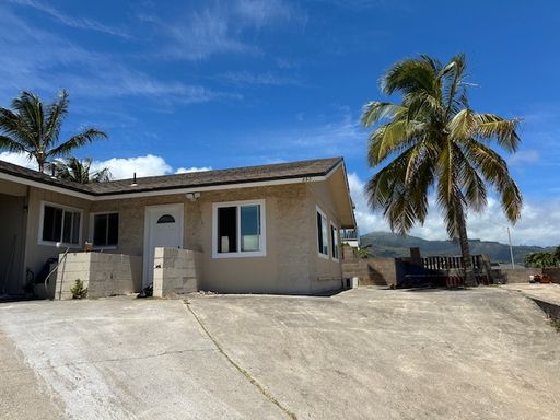 3bd duplex in Waiehu Heights