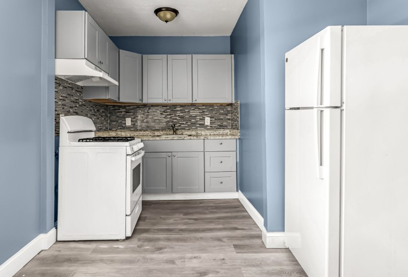 Bridgeport Apartment: 1322 Stratford Ave