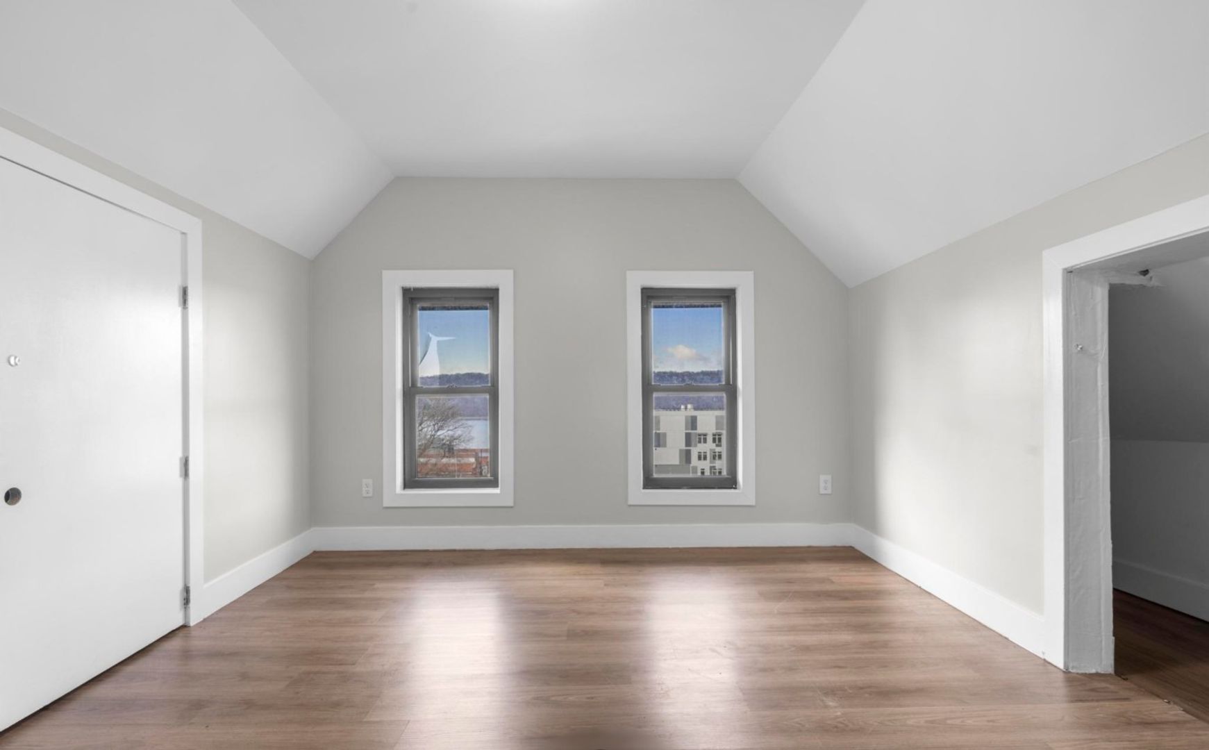 Yonkers Apartment: 136 Buena Vista Ave