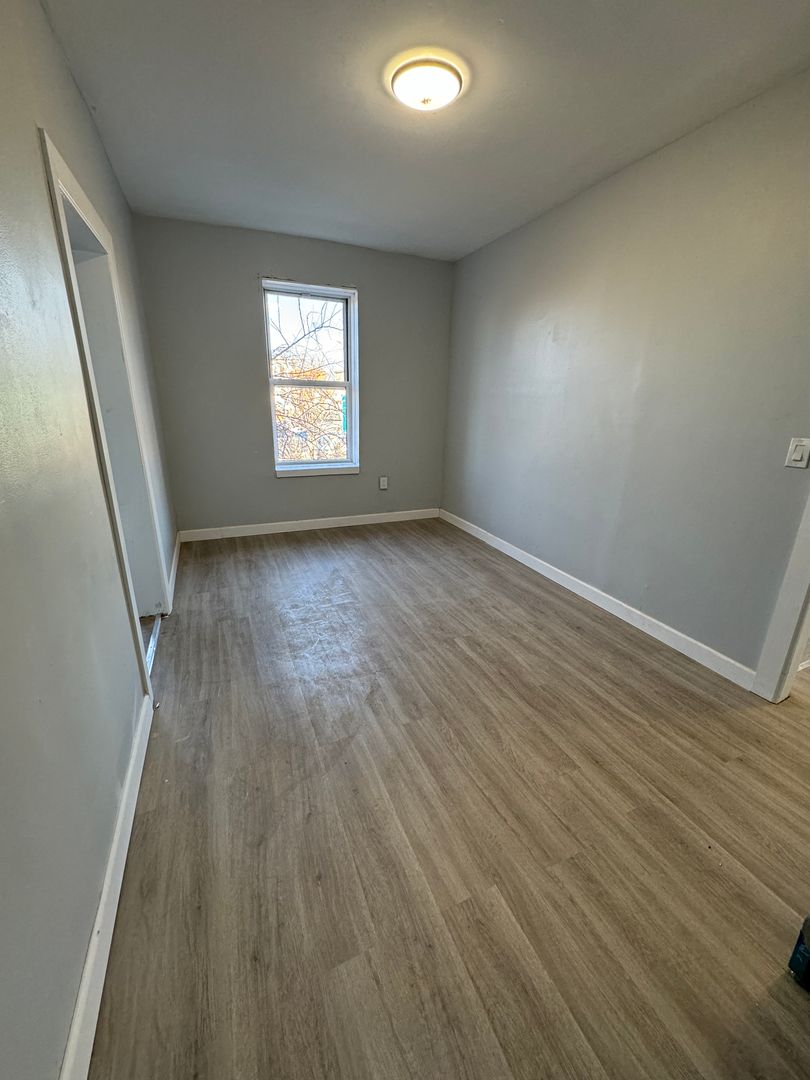 Bridgeport Apartment: 453-459 E Main St