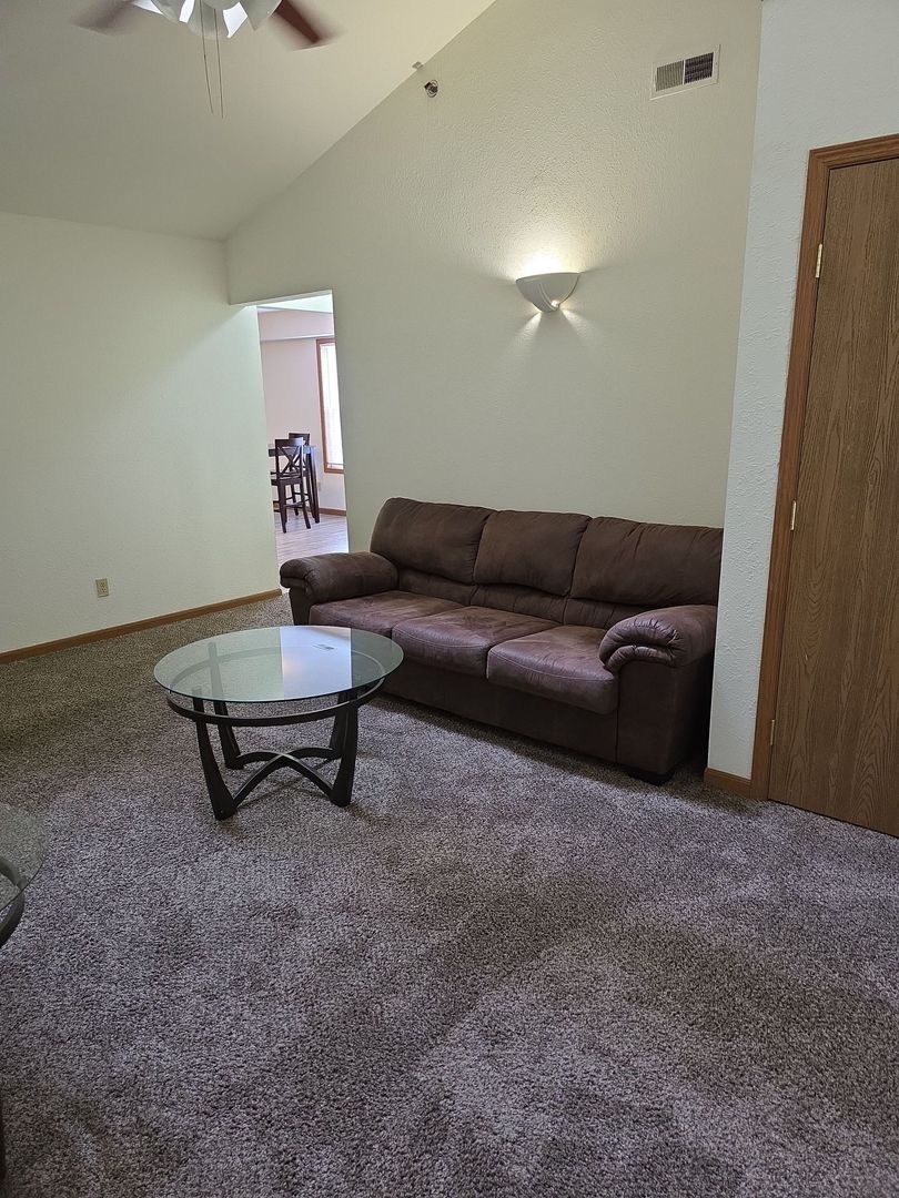 Charleston Apartment: 1305 4th Street