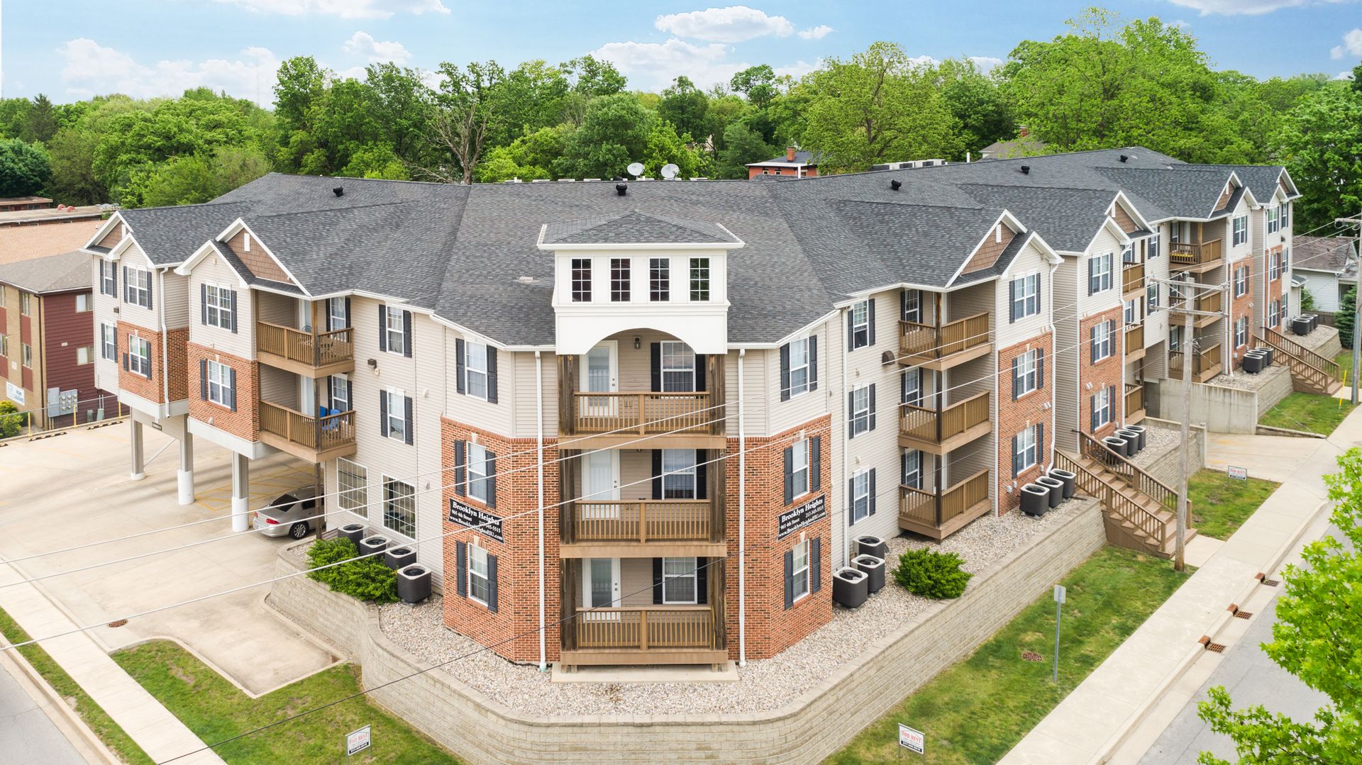 Charleston Apartment: 965 4th Street