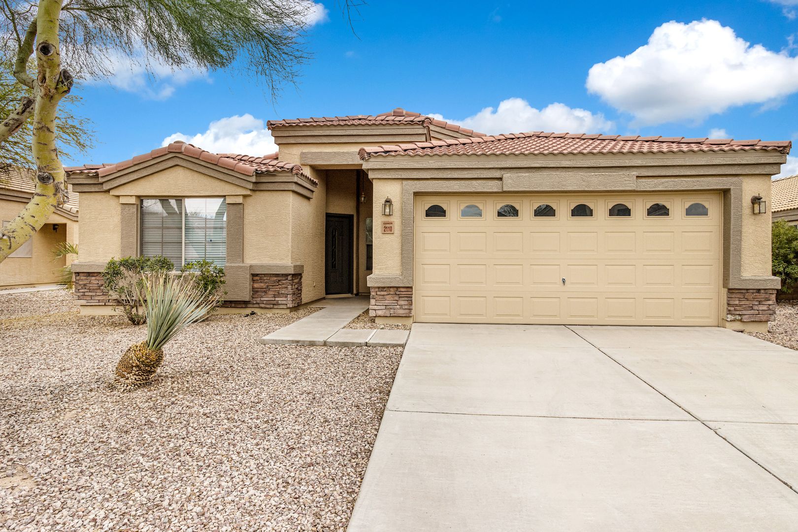 Casa Grande House: 2110 N St Pedro Ave