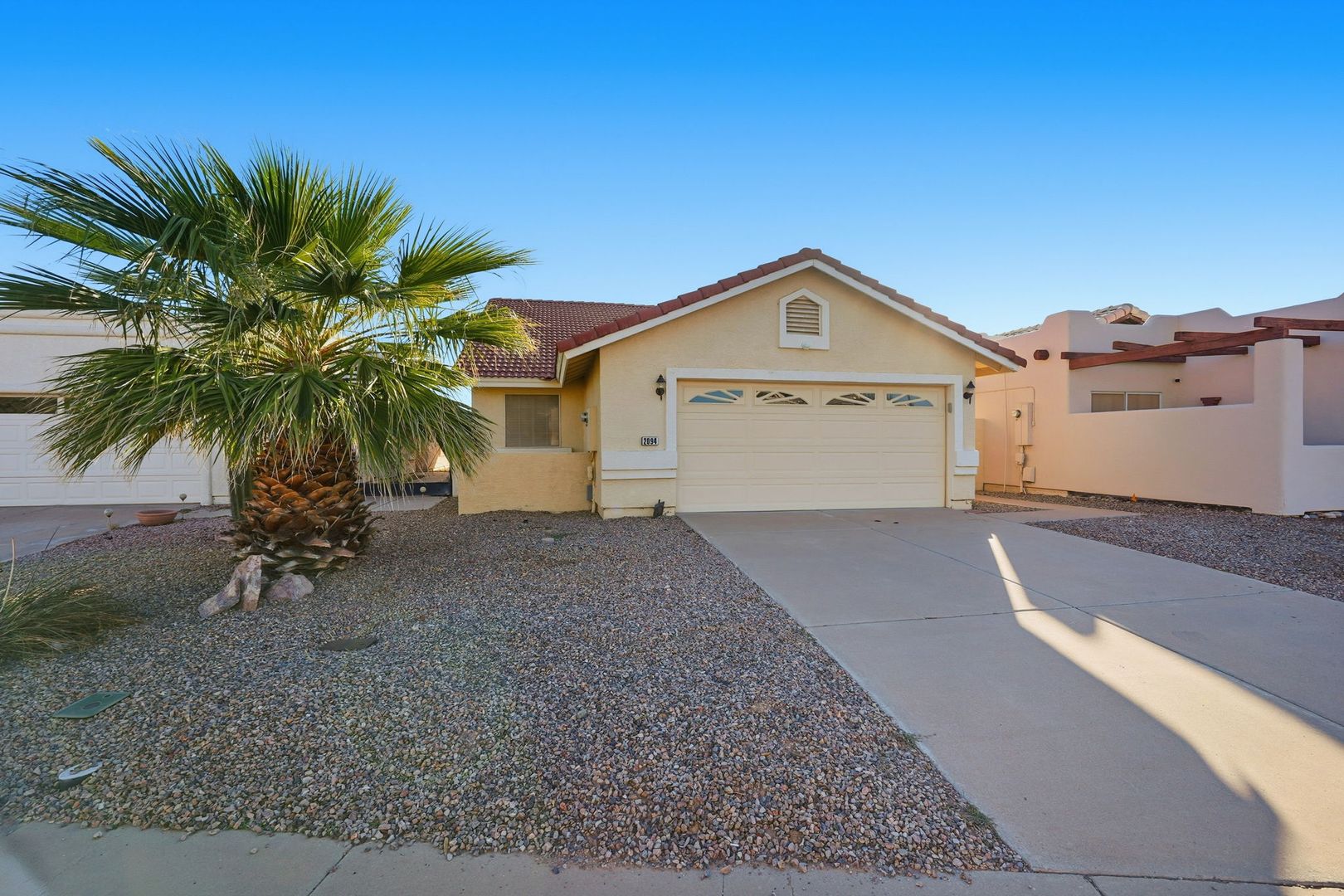 Casa Grande House: 2094 N Sweetwater Dr