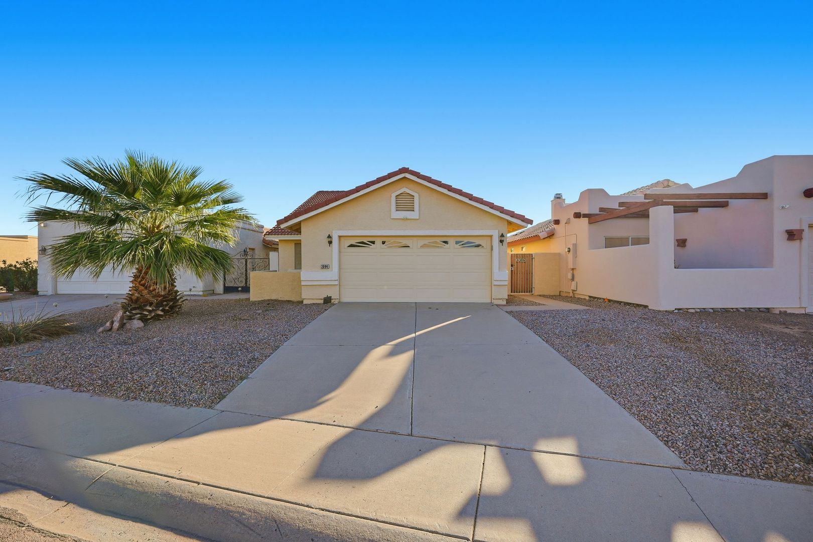 Casa Grande House: 2094 N Sweetwater Dr