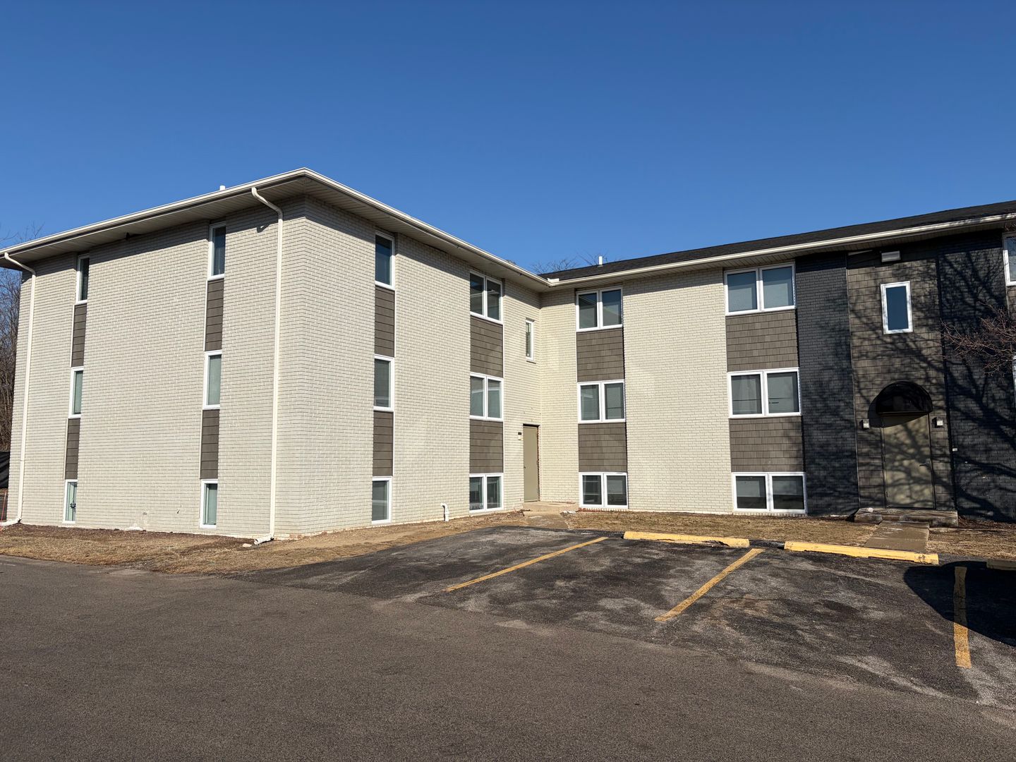 Bloomington Apartment: 102 Donnie Drive