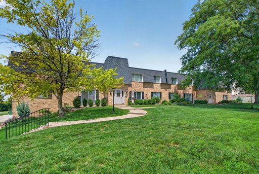 MOVE IN SPECIAL through 7/31/26 -- Security Deposits Starting at $500 – photo 1
