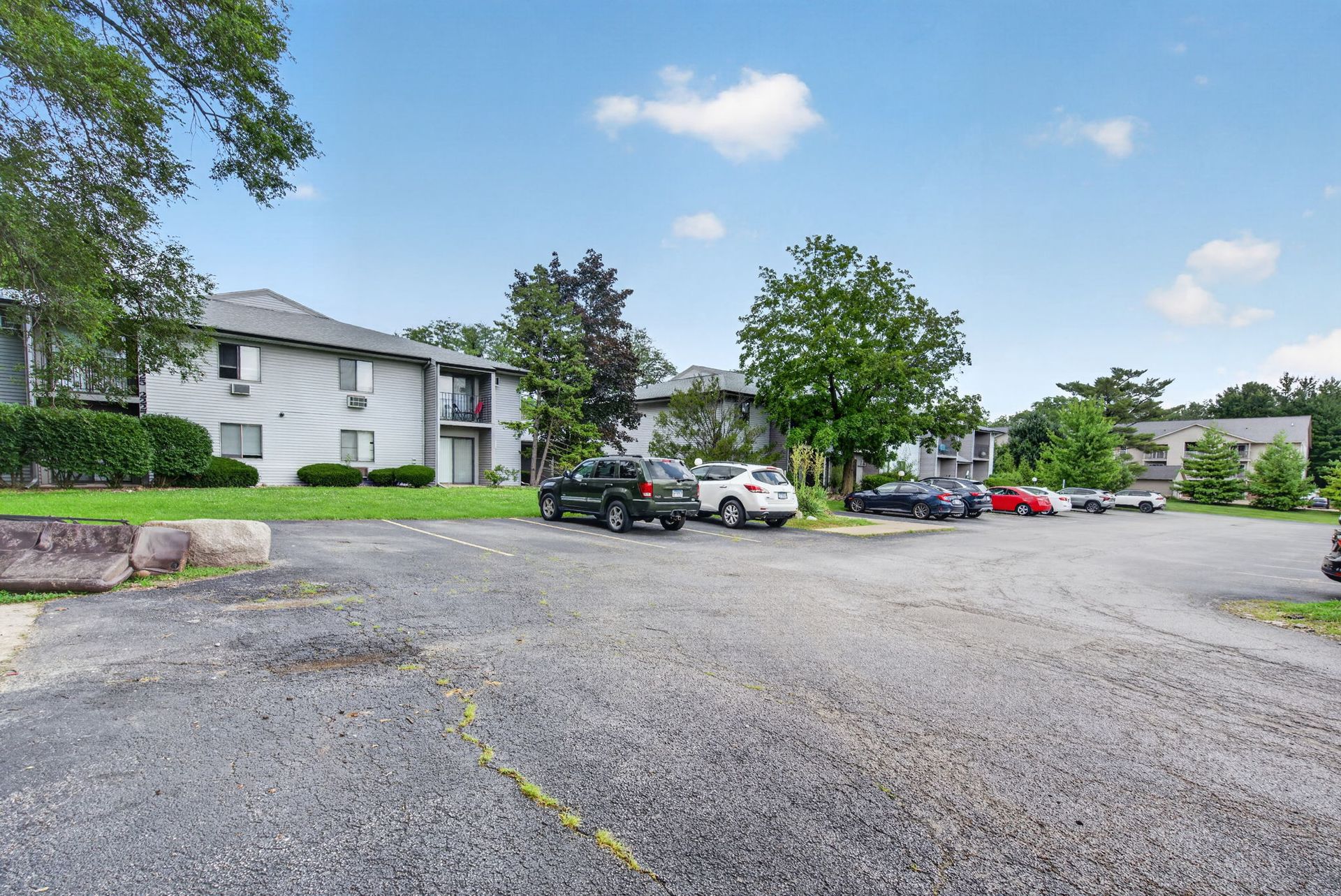 Peoria Apartment: 2221 W Willow Knolls Dr