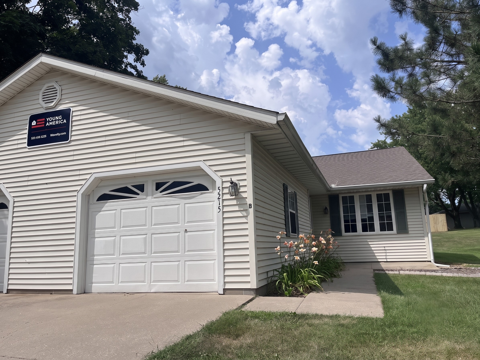 Bartonville Apartment: 5215 W Harp Hollow Rd