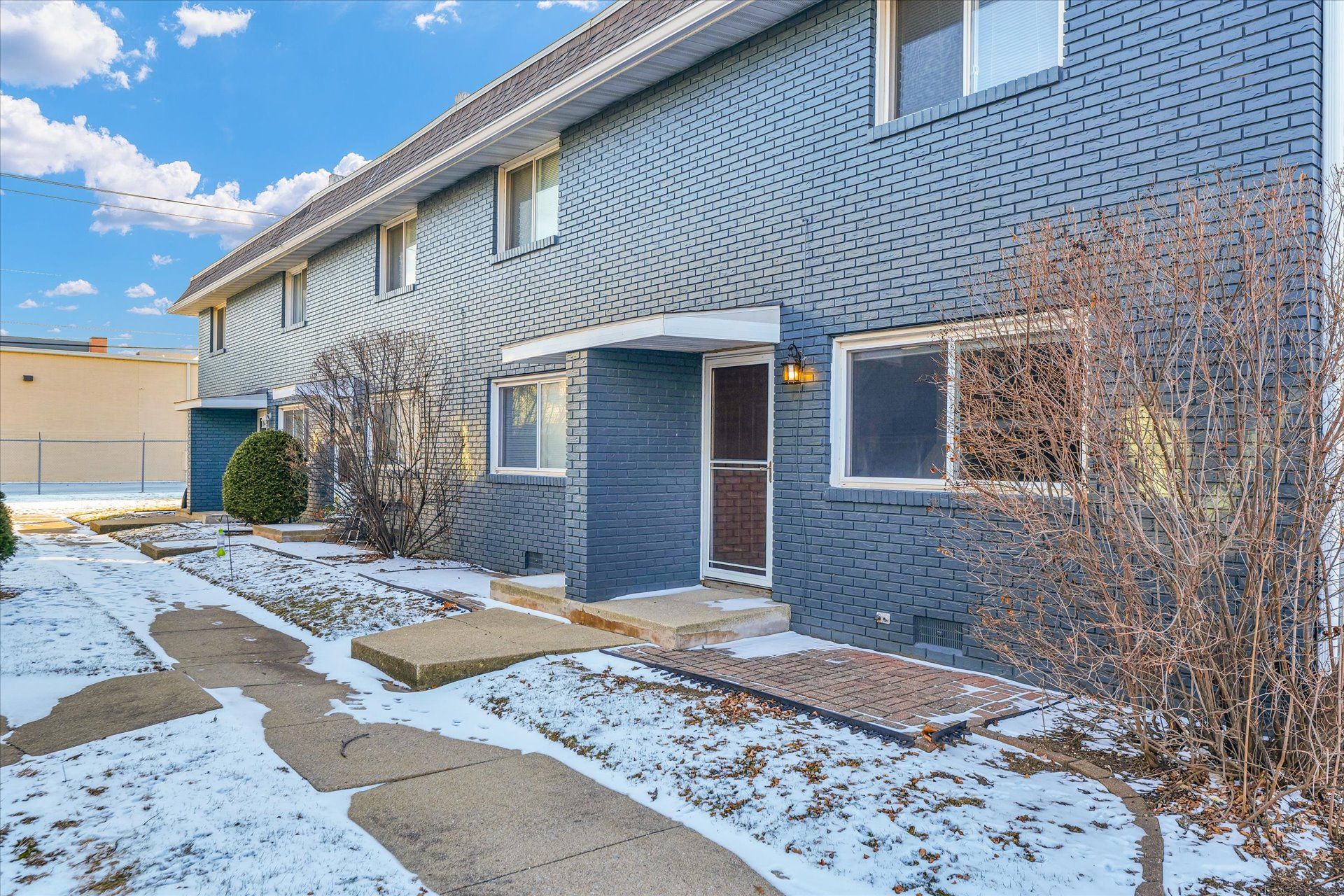 Bloomington Apartment: 327 Riley Drive