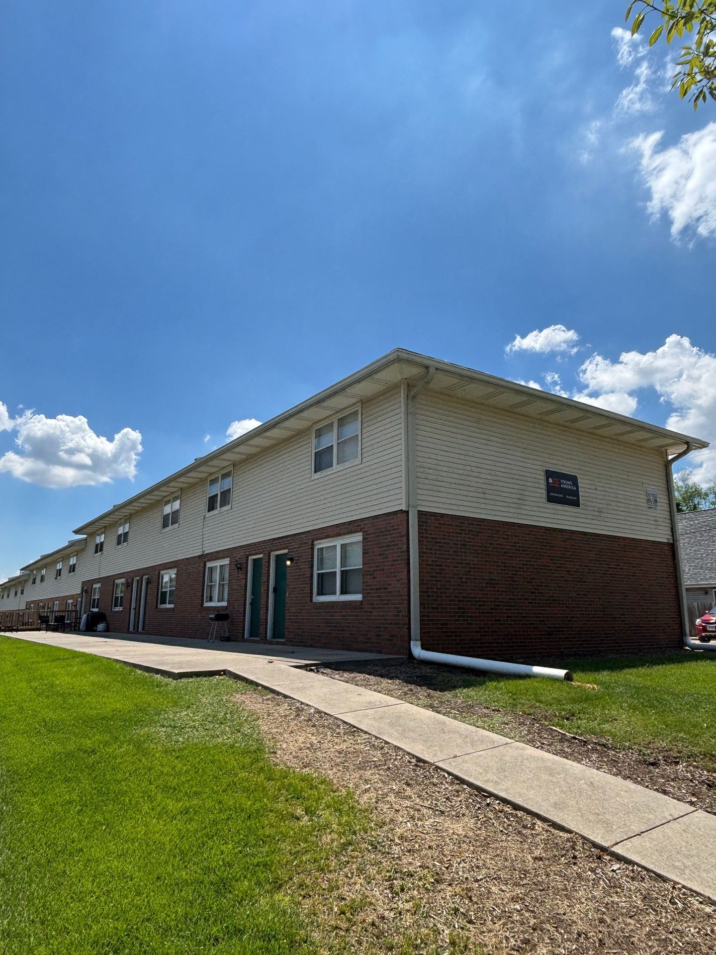 Normal Townhome: 101 E. Lincoln
