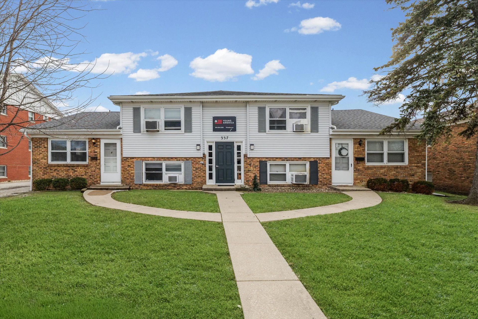 Bloomington Apartment: 337 Riley Drive